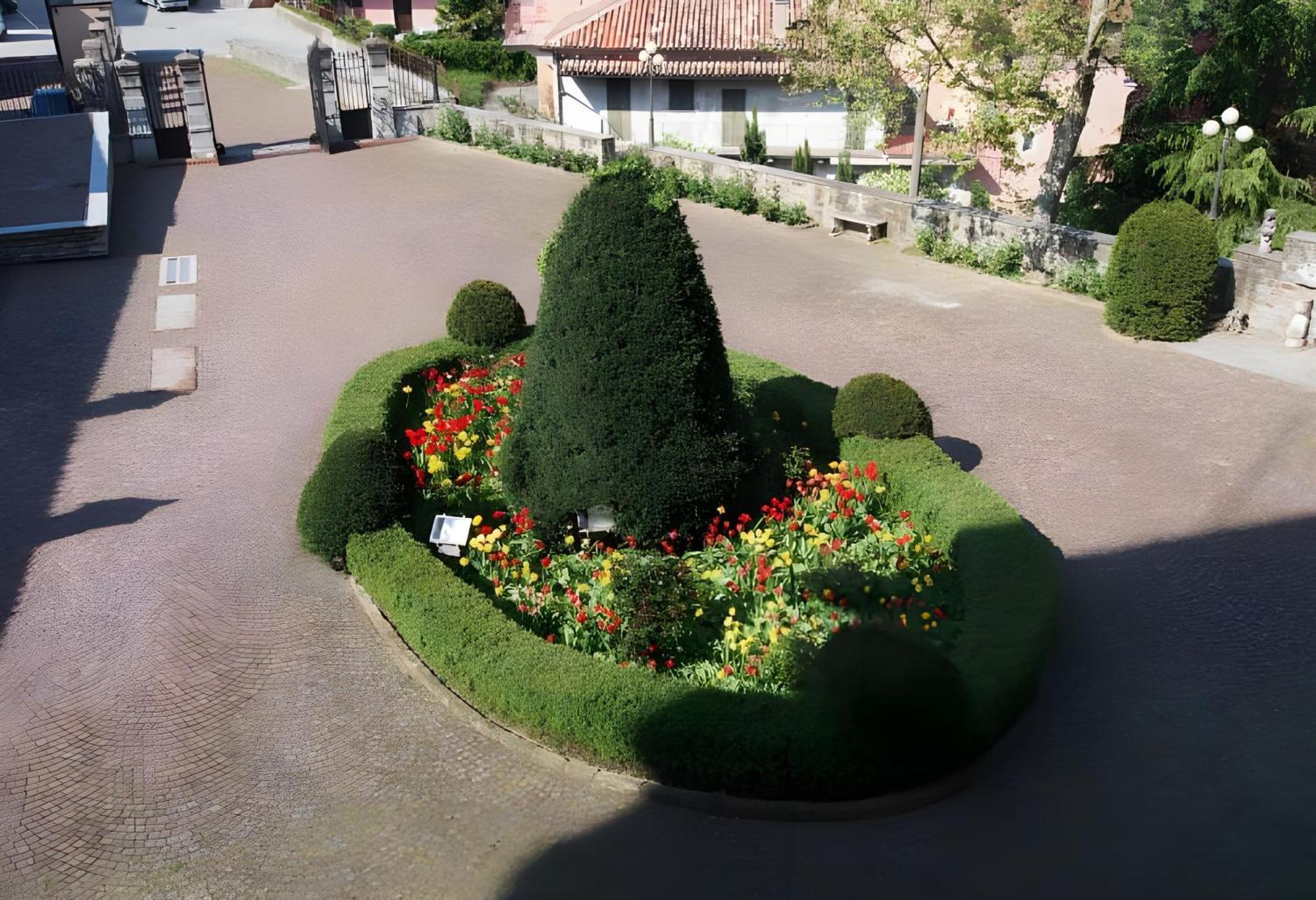 Hotel Il Castello di Bubbio Esterno foto
