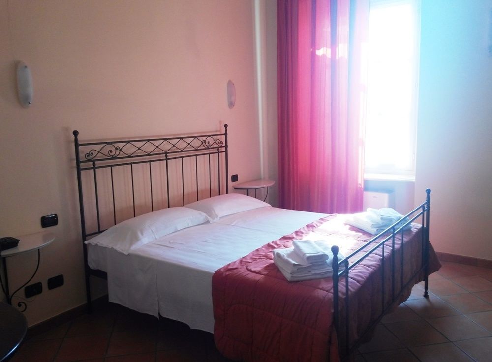 Hotel Il Castello di Bubbio Esterno foto