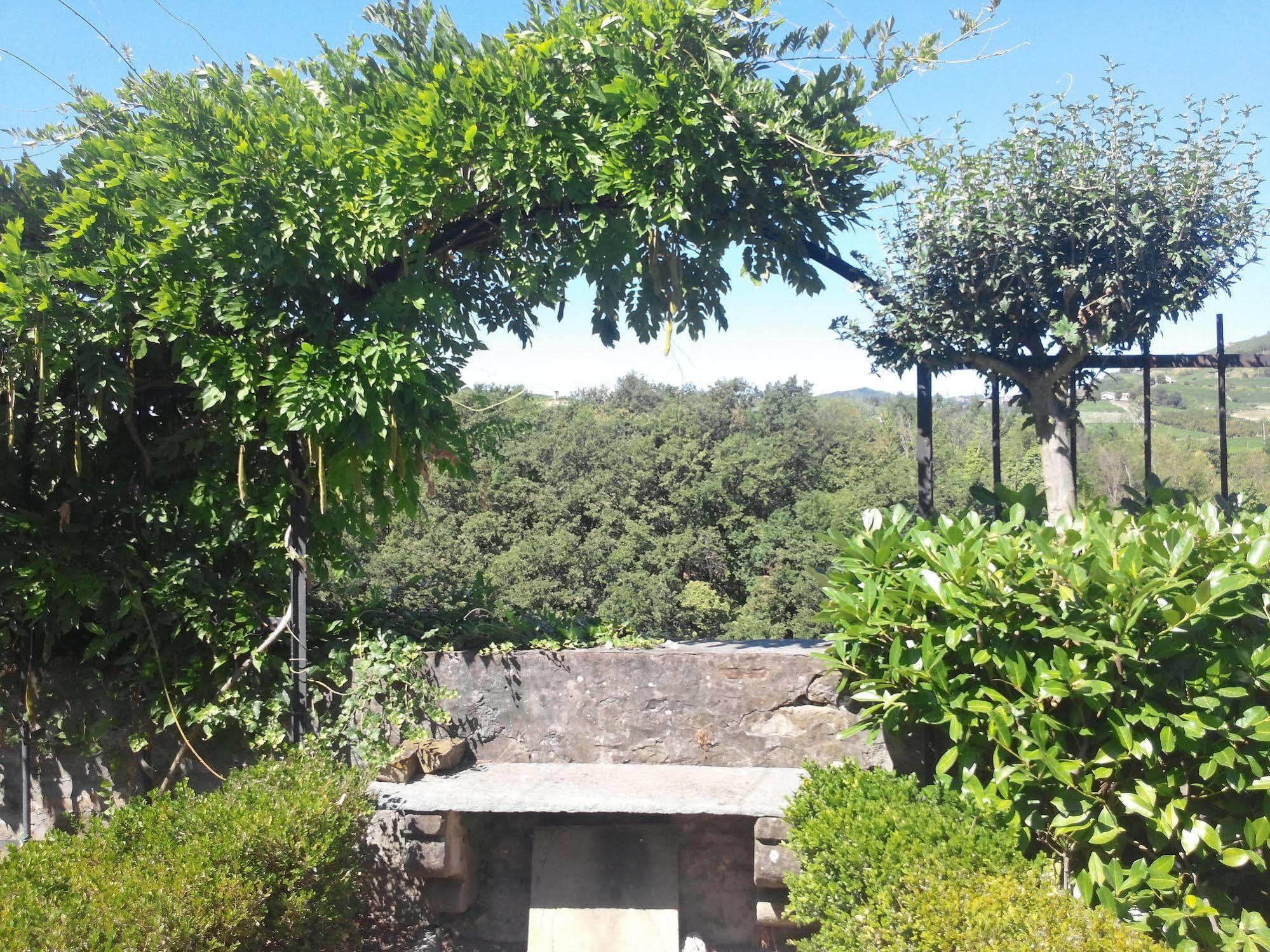 Hotel Il Castello di Bubbio Esterno foto